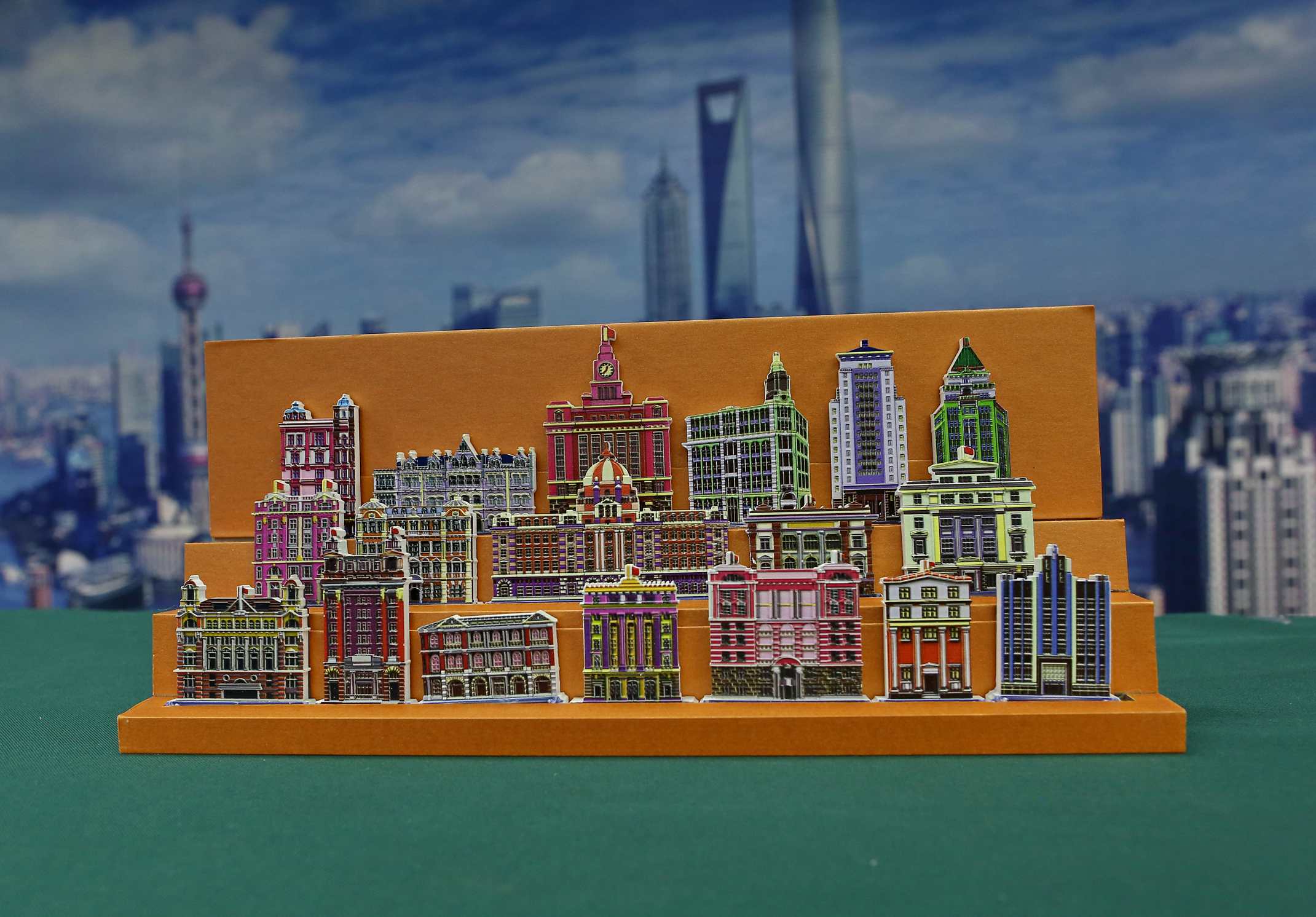 最具商業(yè)價(jià)值獎(jiǎng)（一等獎(jiǎng)） 上海外灘萬國(guó)建筑群冰箱貼_副本.jpg