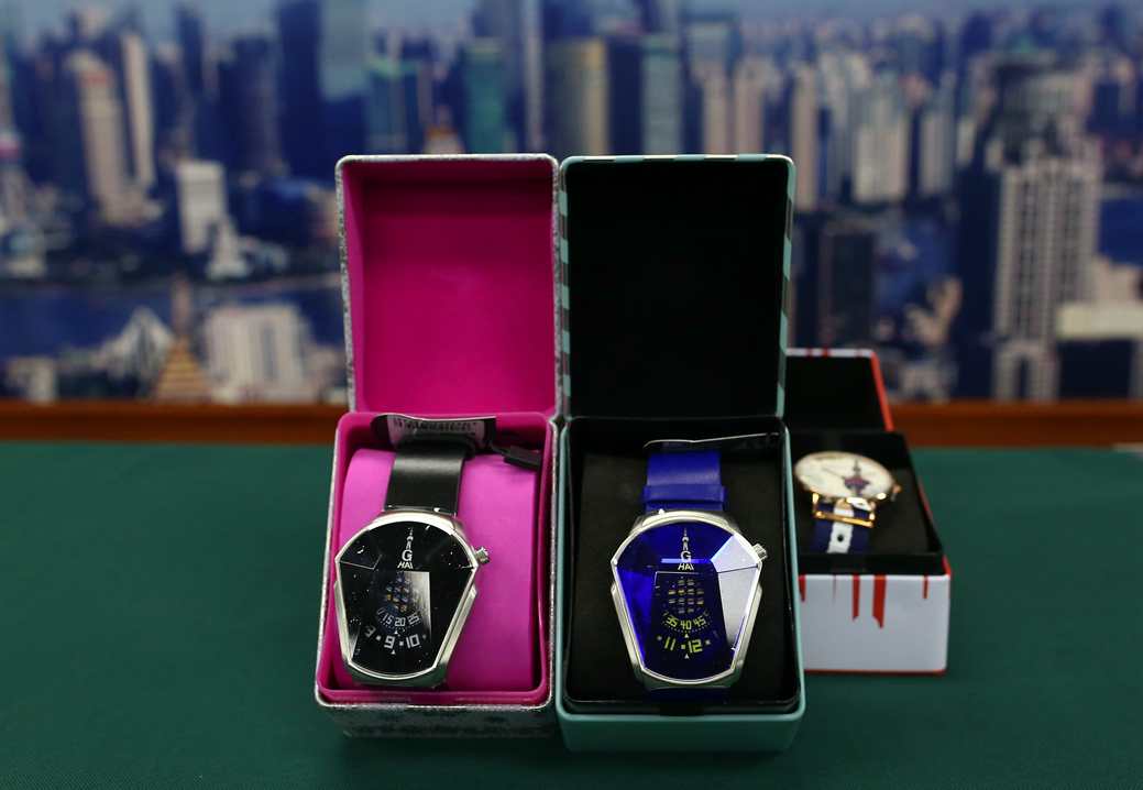 最受市場(chǎng)歡迎獎(jiǎng)Tower Time地標(biāo)款腕表_副本.jpg