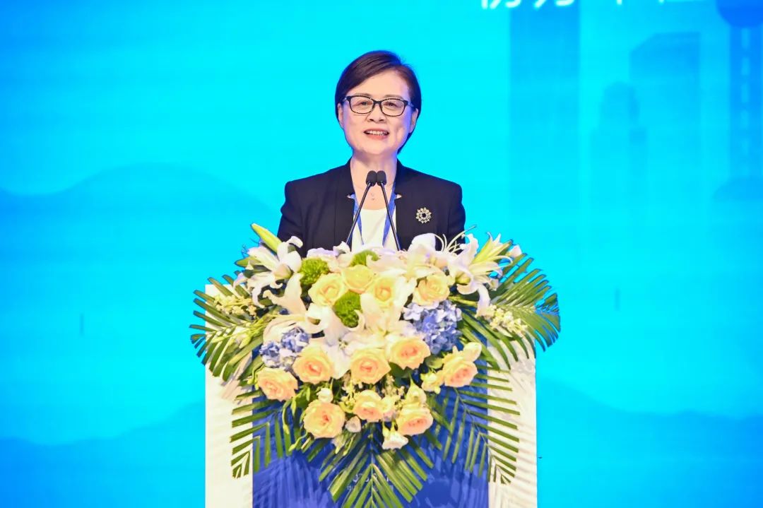 大會(huì)4.jpg 大會(huì)4.jpg